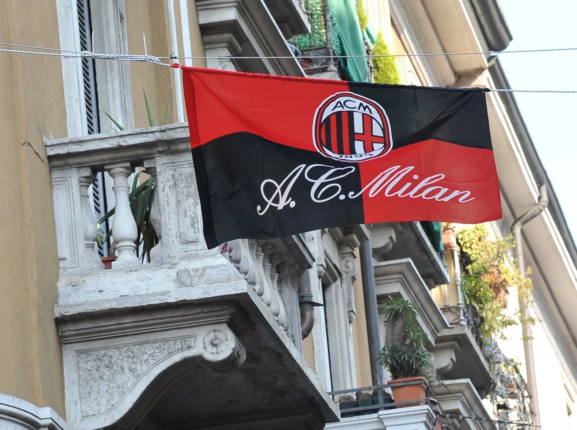 Le prime mosse di mercato del Milan in attesa del finale di stagione