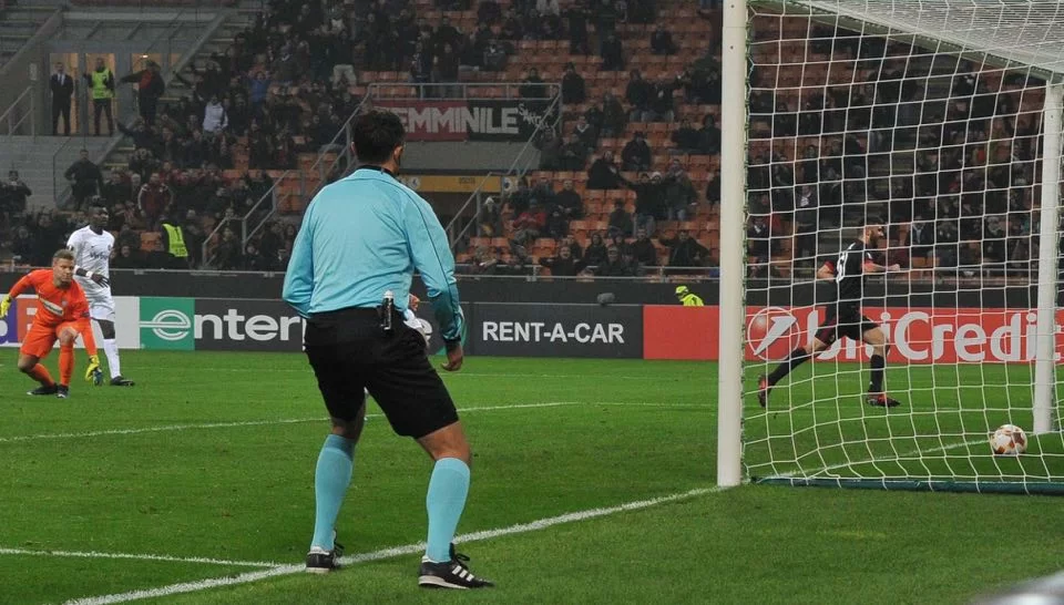 Europa League, Cutrone da record: con la doppietta all’Austria Vienna…