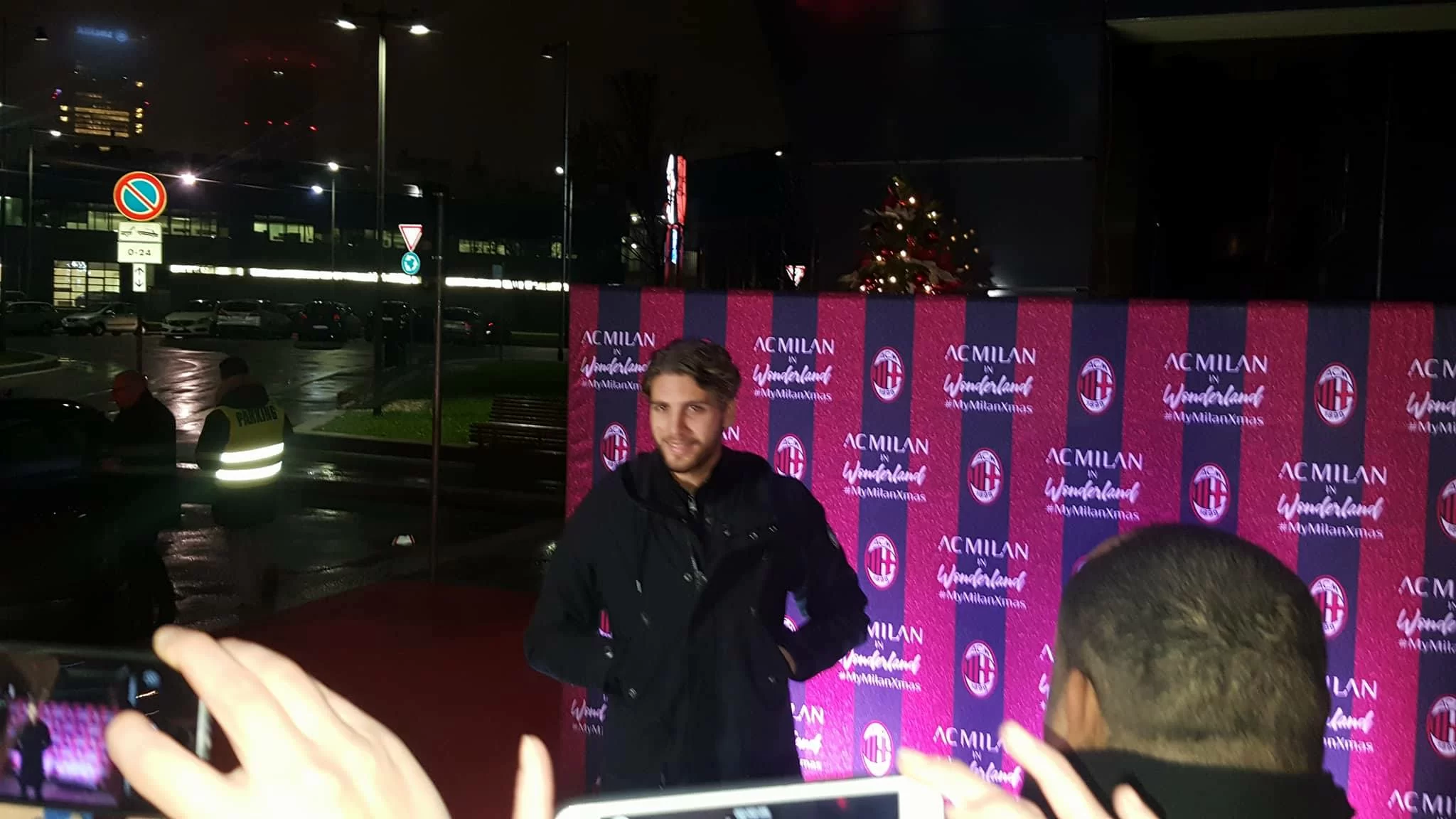 SM PHOTOGALLERY/ I primi arrivi alla feste di natale a Casa Milan