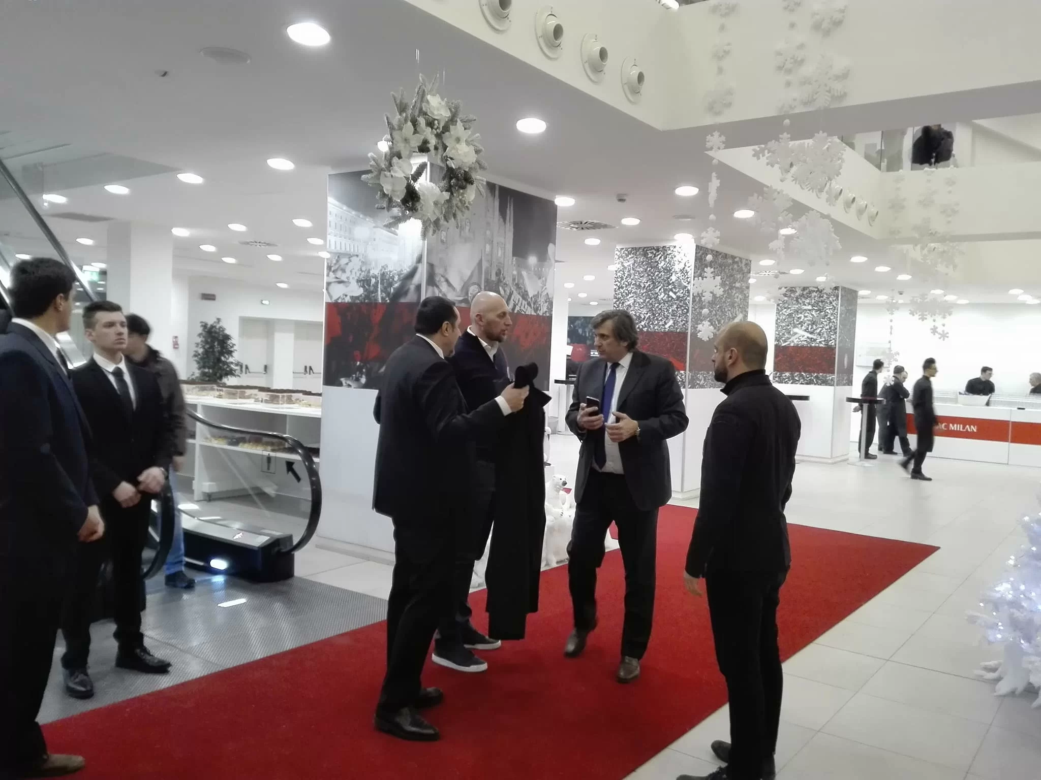 SM FOTO/ Mirabelli e Abbiati lasciano la festa