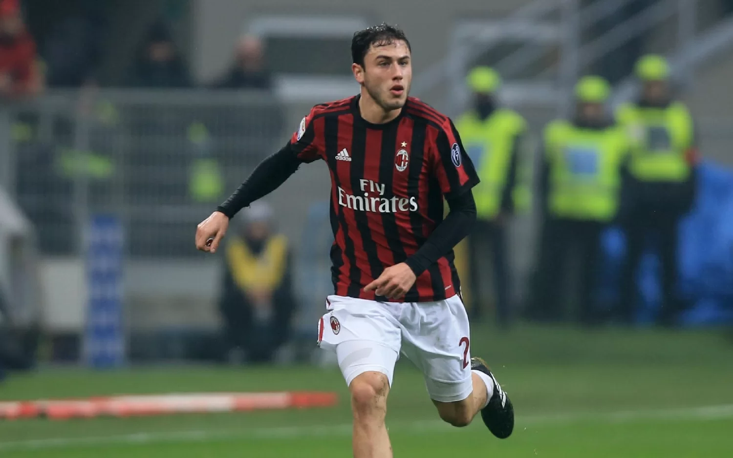 SM VIDEO/ Calabria: “Vittoria sporca, ma importante. Il derby? Meglio giocarlo davanti”