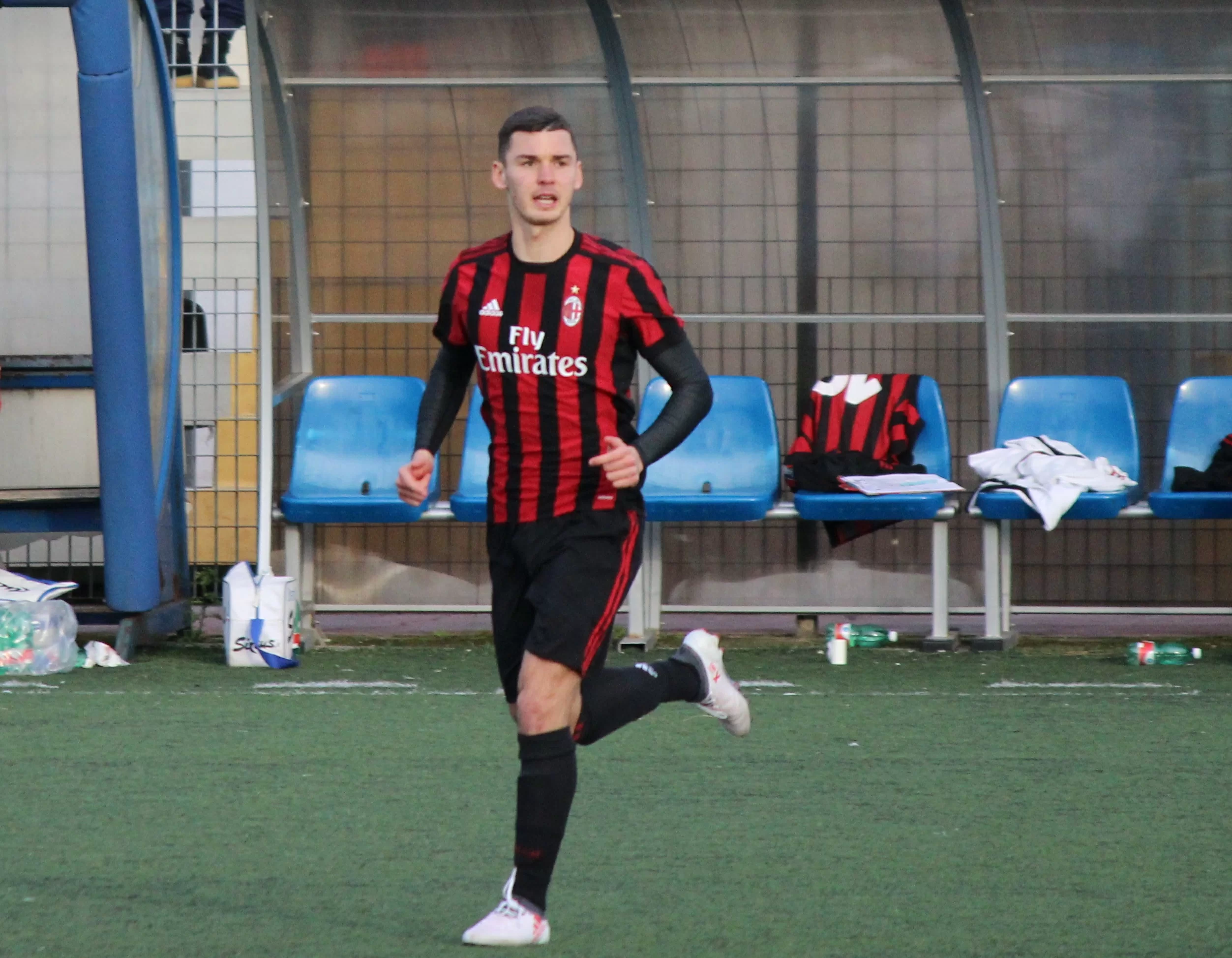 UFFICIALE • Milan, Sinani ceduto in prestito alla Juve Stabia