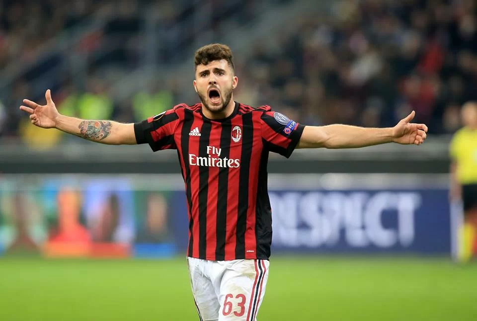 Milan-Hellas Verona: Abate in vantaggio su Calabria, Cutrone ancora titolare