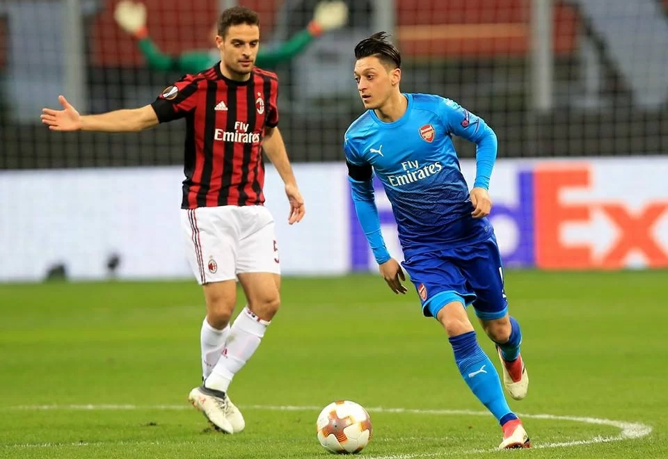 Özil: “Resto all’Arsenal almeno fino all’estate 2021, voglio aiutare il club a raggiungere i suoi obiettivi”