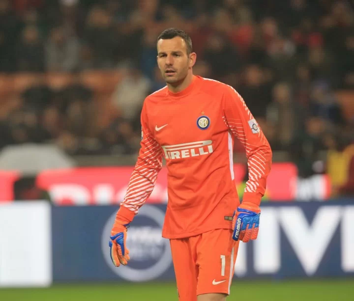 CorSera – Handanovic rischia il derby, niente sfida con Donnarumma?