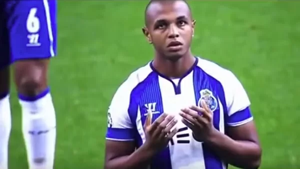 SKY – La Roma cerca rinforzi in attacco, richiesto Brahimi: il Porto lo valuta 30 milioni!