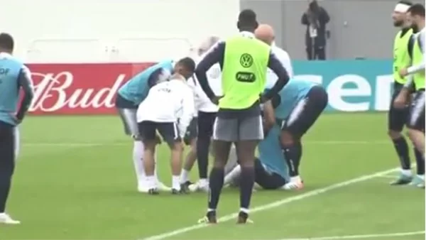 Brutto scontro con Rami, Deschamps in ansia: INFORTUNIO per il gioiello della Francia!