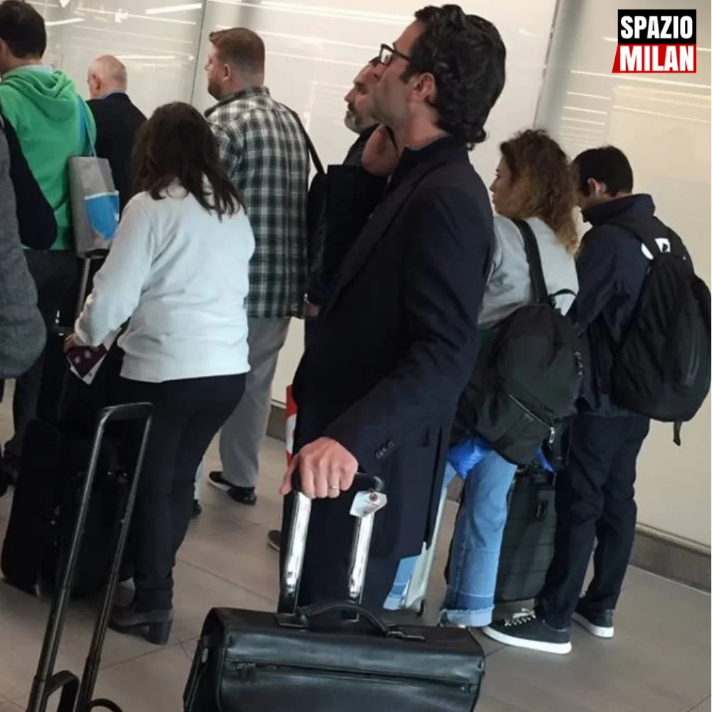 SM FOTO • Gordon Singer sbarcato a Milano: subito a San Siro per Milan-Betis