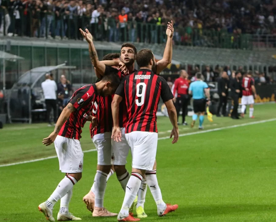 Gazzetta dello Sport • Verso Milan-Chievo: avanti con il 4-3-3. Cutrone ancora in panchina