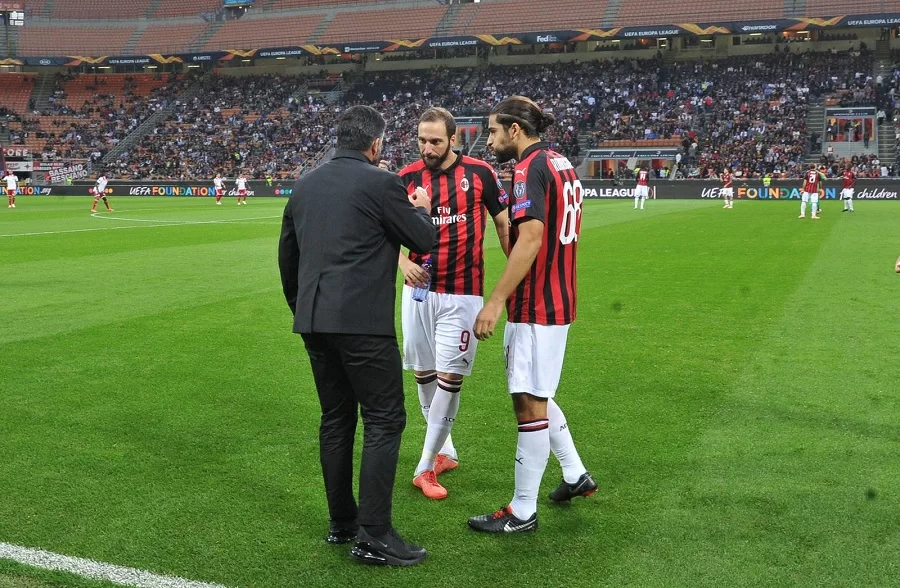 RASSEGNA STAMPA • Gattuso (ri)conquista il Milan. Higuain sfida Icardi…
