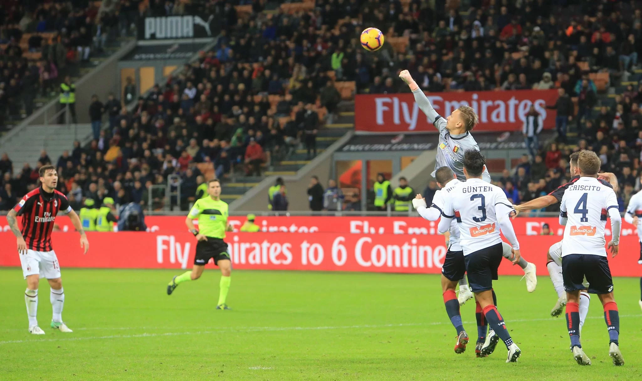 CALCIOMERCATO • Milan, possibile testa a testa con l’Inter per un centrale del Genoa