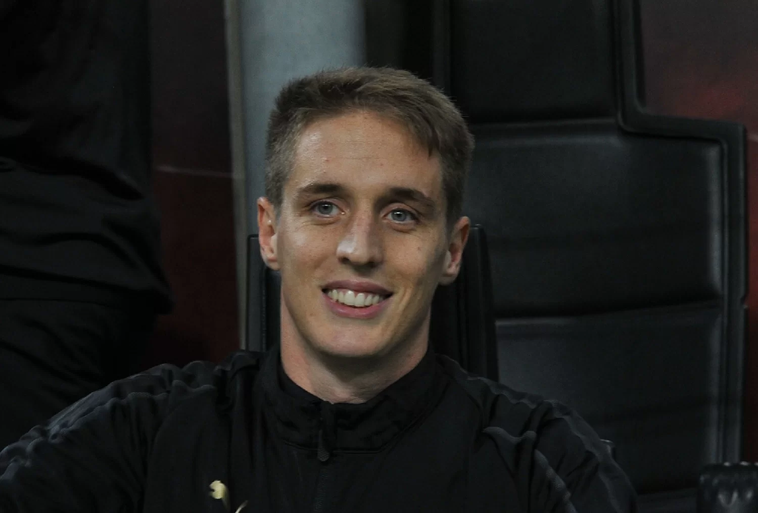 Conti su Instagram: foto con bacio e complimenti a Calhanoglu