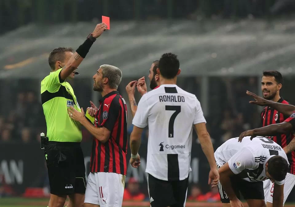 Higuain perde le staffe e viene espulso, ma le sue parole…