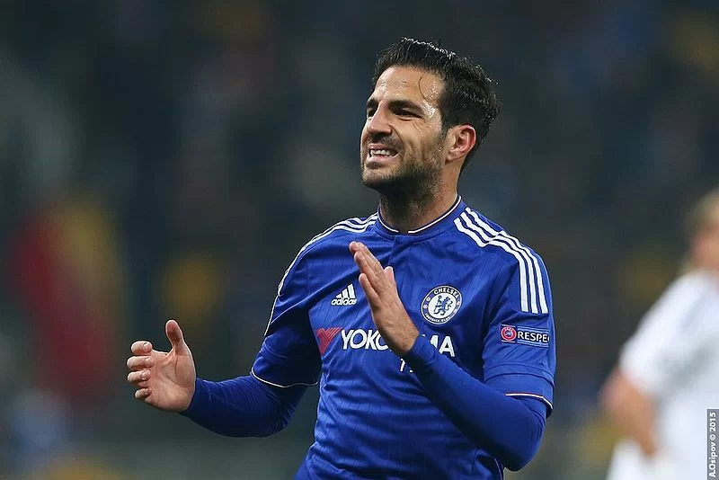 SM/ Un sacrificio da Fabregas. Calhanoglu, sirene tedesche. Piacciono De Paul e Forsberg