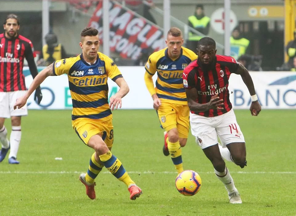 Milan, a Parma con convinzione per difendere il quarto posto: i precedenti contro i ducali