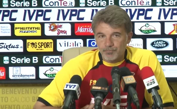 Il Frosinone esonera Longo: mercoledì contro il Milan in panchina ci sarà Baroni