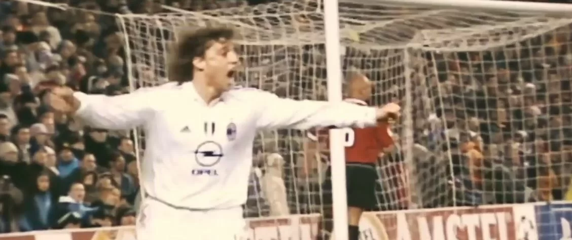 ACCADDE OGGI/ Crespo non perdona: il Milan espugna Old Trafford