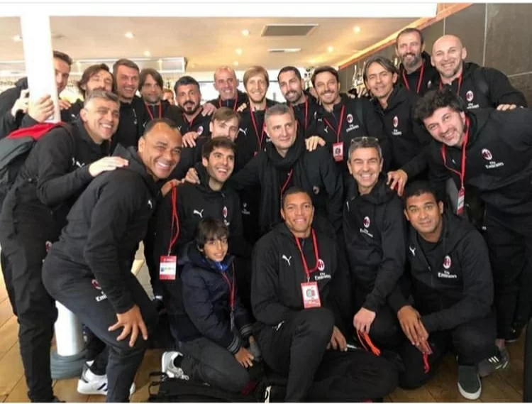 Liverpool-Milan: le leggende in campo ad Anfield. Gol, emozioni e un brindisi per Gattuso