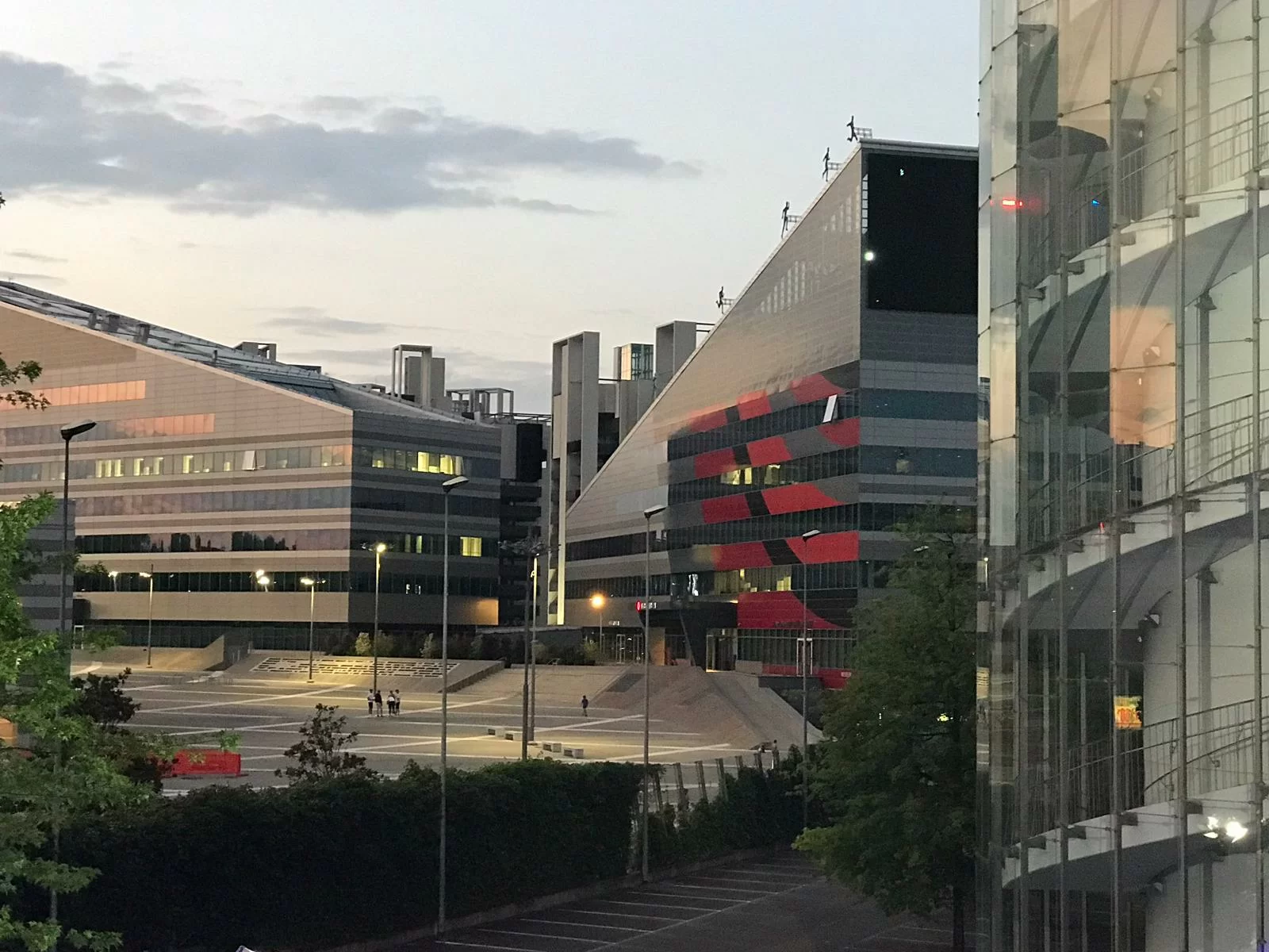 Elliott e il <i>window dressing</i>: come leggere il bilancio rossonero