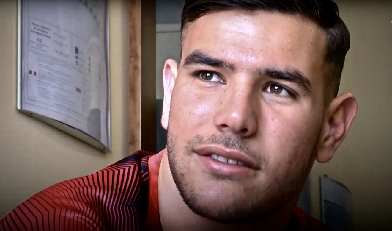 Theo Hernandez, il giallo a Parma lo fa entrare in diffida: al prossimo sarà squalificato