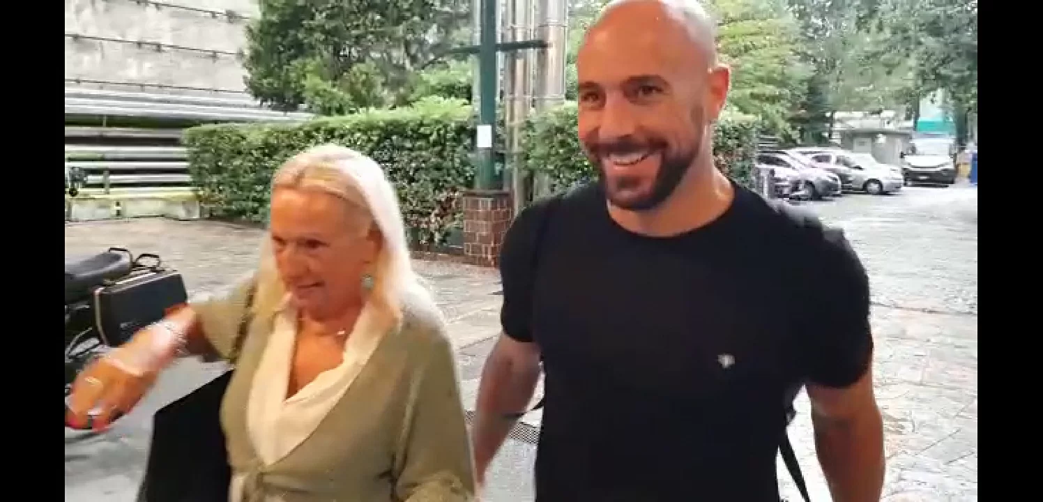 SM VIDEO – Reina alla clinica La Madonnina