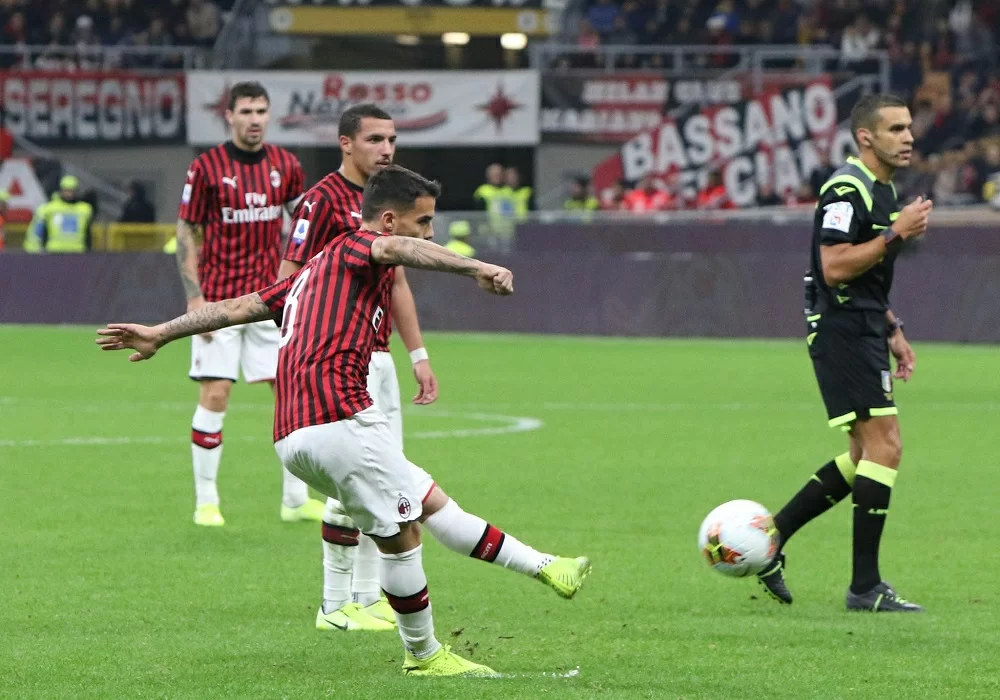 Il Milan scaccia le streghe almeno per una notte: contro la SPAL decide una magia di Suso