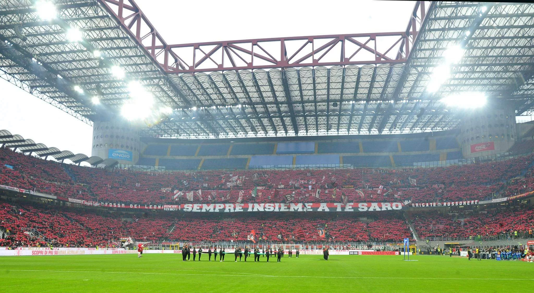 Sveglia Milan, senti i tuoi tifosi: “Tanto perdiamo”. Ma il calcio riprende e l’amore resta per sempre