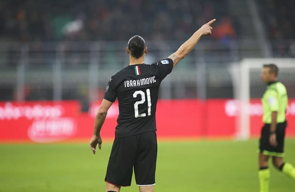 Cagliari-Milan 0-2, è tornato Zlatan Ibrahimovic