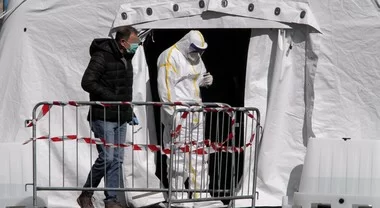 Coronavirus – Lombardia, 1555 nuovi casi e 320 deceduti: numeri in calo rispetto agli ultimi giorni