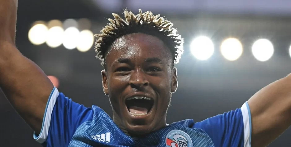 Cm.com – Il Milan si fa soffiare Simakan: ha già firmato con il nuovo club