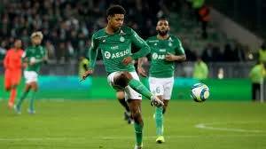 L’Equipe – Il Leicester offre 40 milioni per un obiettivo rossonero