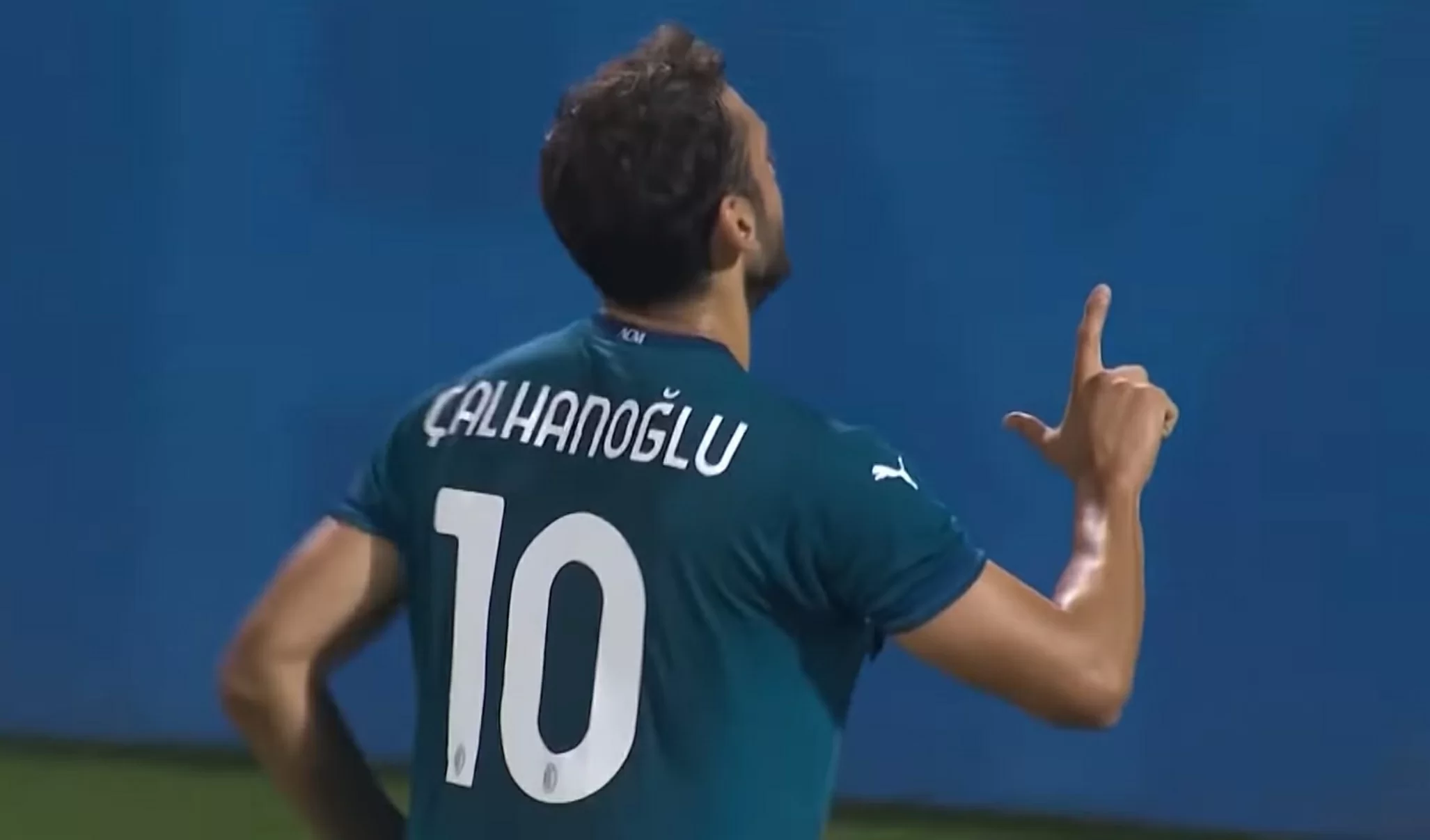 Calhanoglu, la fenice rossonera: è risorto dalle sue ceneri