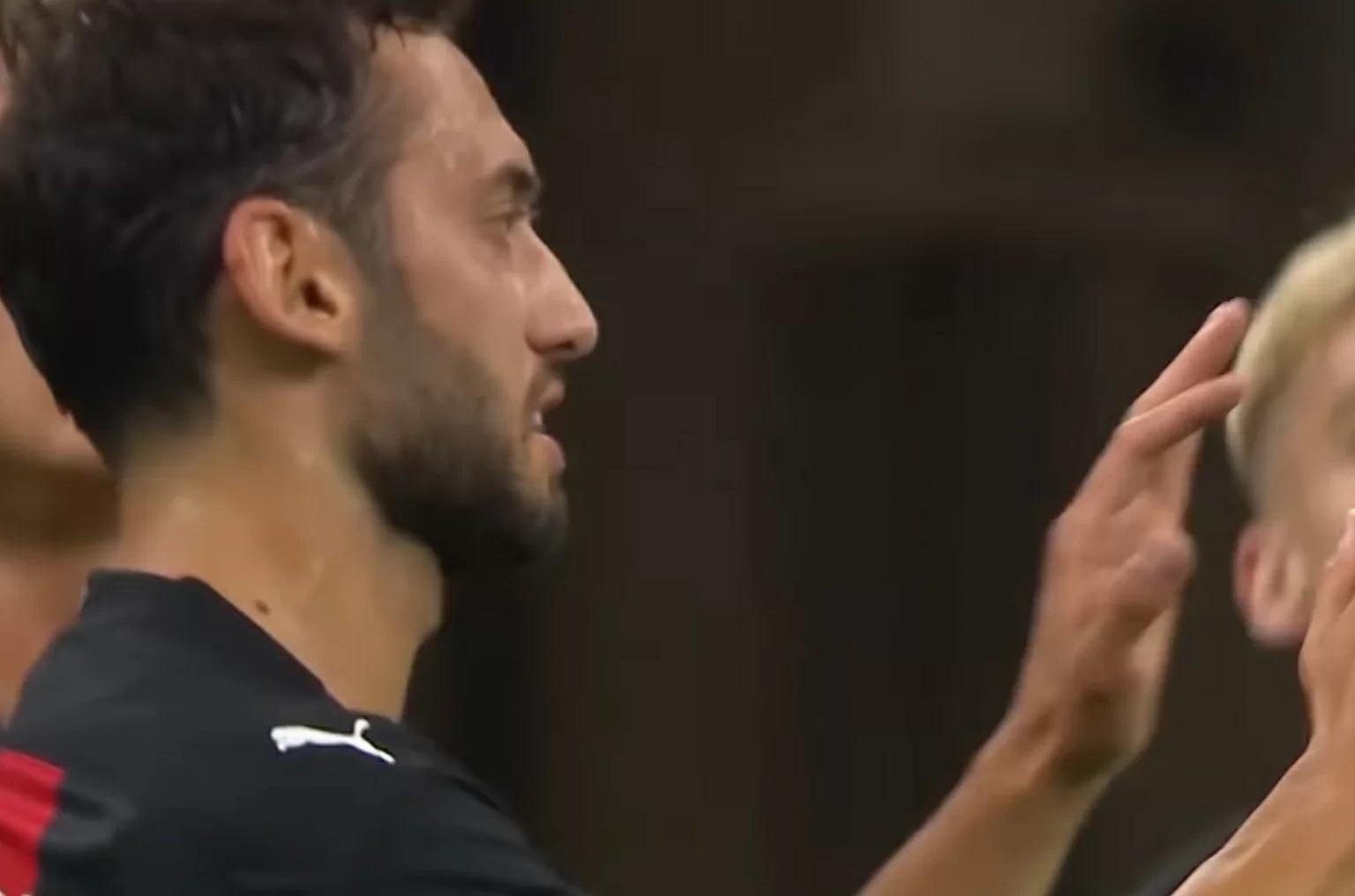 Calhanoglu: “Al Milan sto benissimo, dobbiamo continuare così”