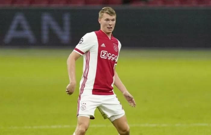 Mirror – Il Milan su Schuurs, giovane talento dell’ Ajax