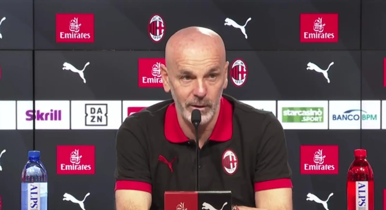 Pioli in conferenza stampa: “Zlatan mi ha detto che c’è stata una discussione, ma non ha offeso Maresca”