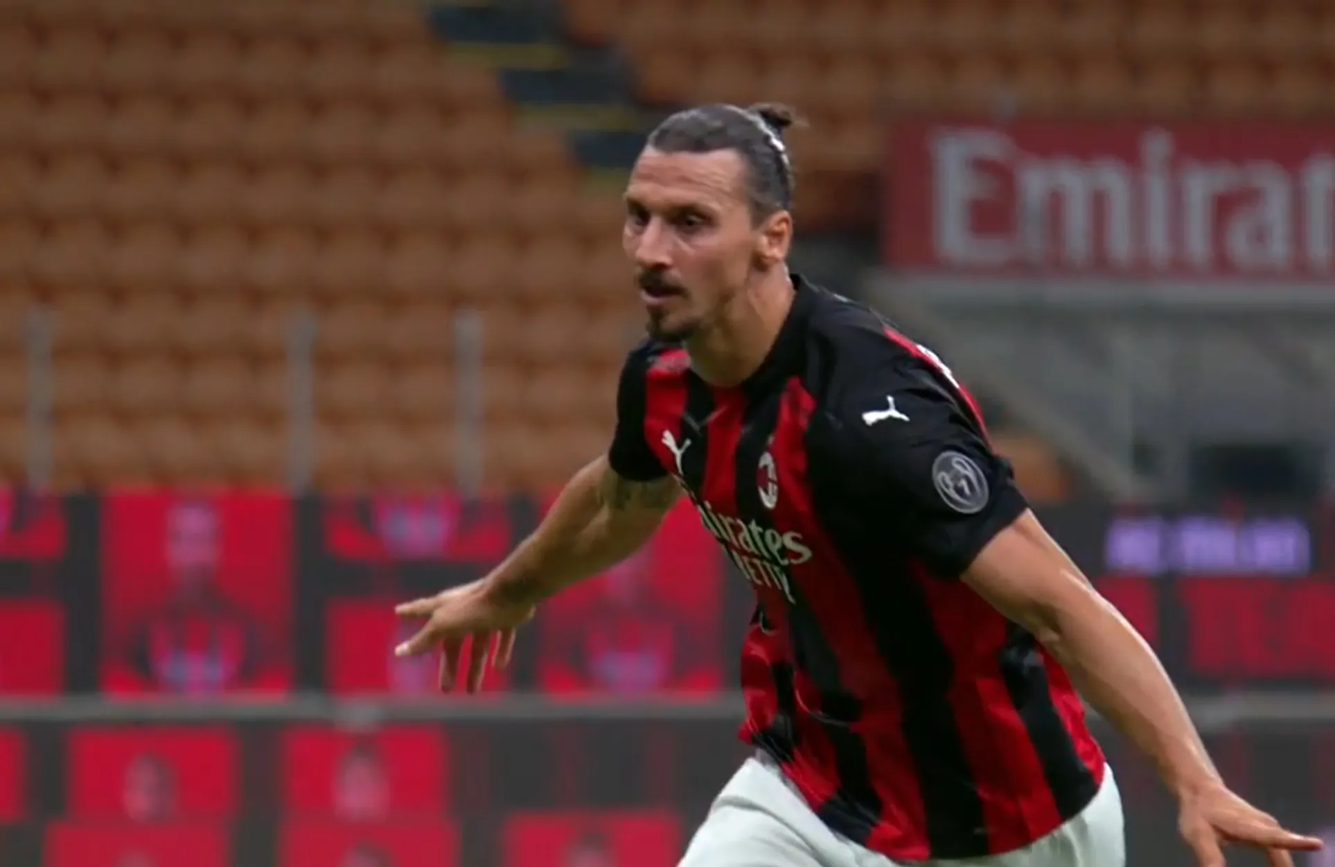 Ibra pronto a rinnovare con il Milan. Annuncio atteso nelle prossime settimane