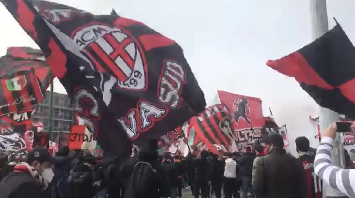 Assembramenti fuori San Siro prima del derby, scattano identificazioni e multe