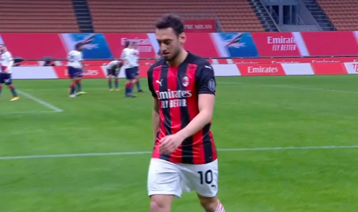 Ts – Il Milan presenta l’offerta per il rinnovo di Calhanoglu