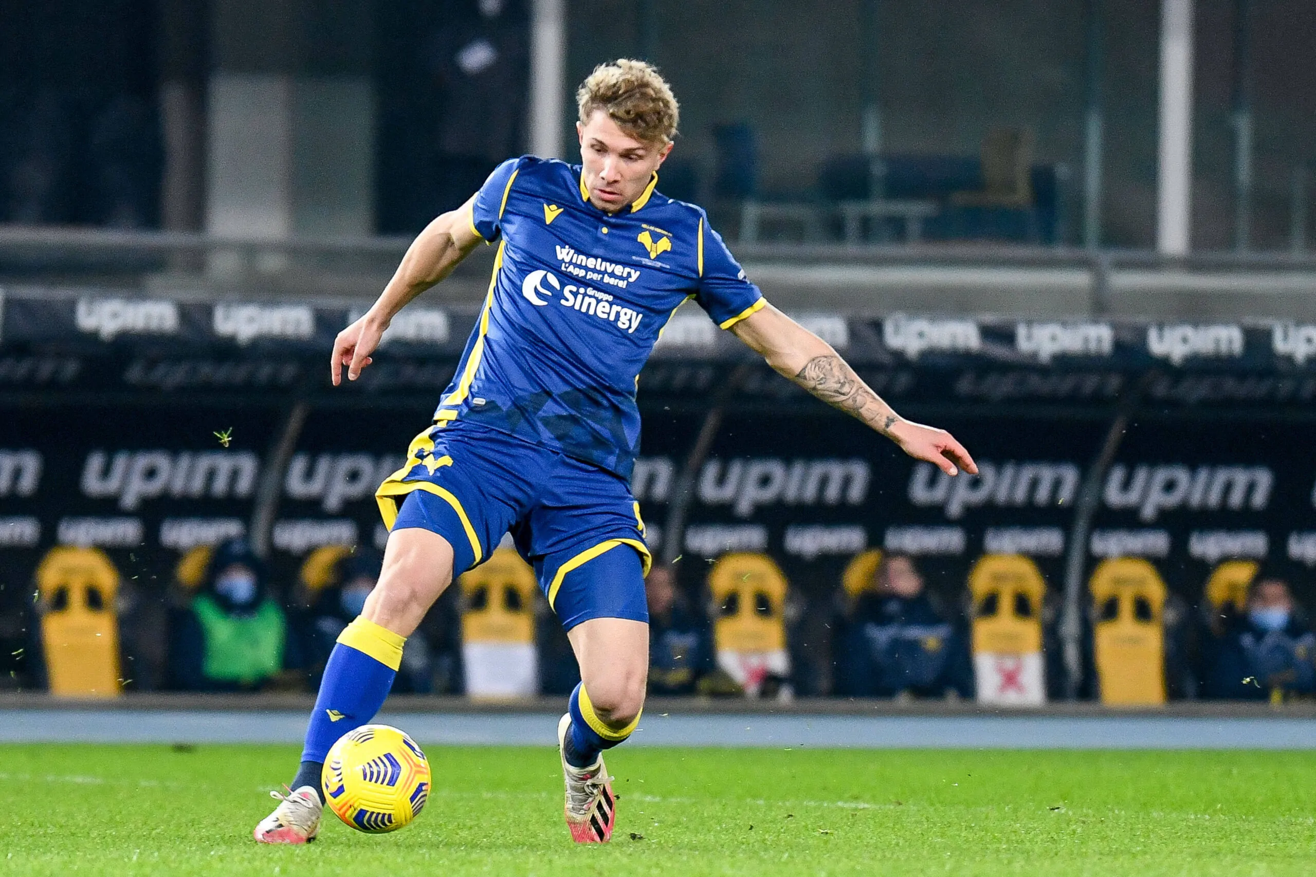 Sorpasso Fiorentina per Lovato, ma il Milan non molla