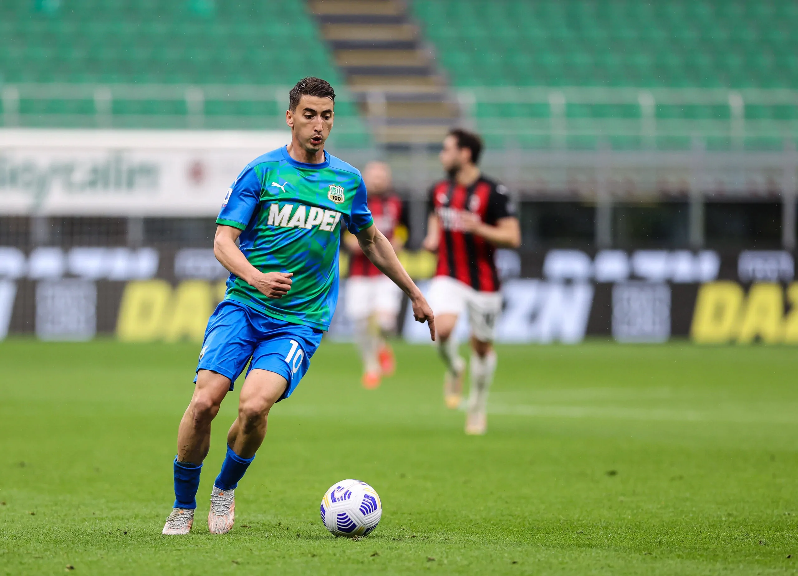 Il Milan segue anche Djuricic per il dopo Calhanoglu