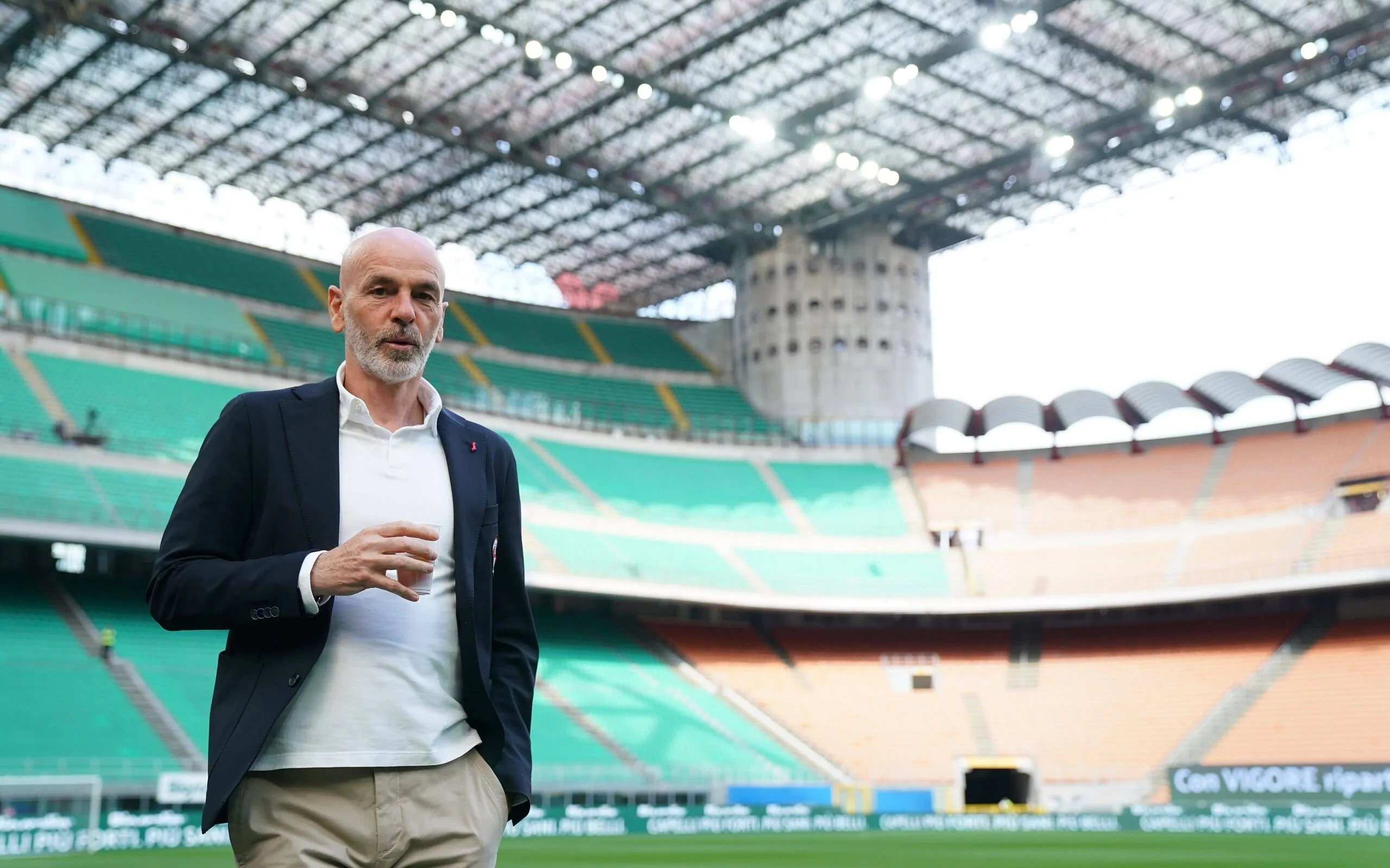 Milan-Napoli: Pioli si affida a Ballo-Touré, Spalletti esclude il titolarissimo