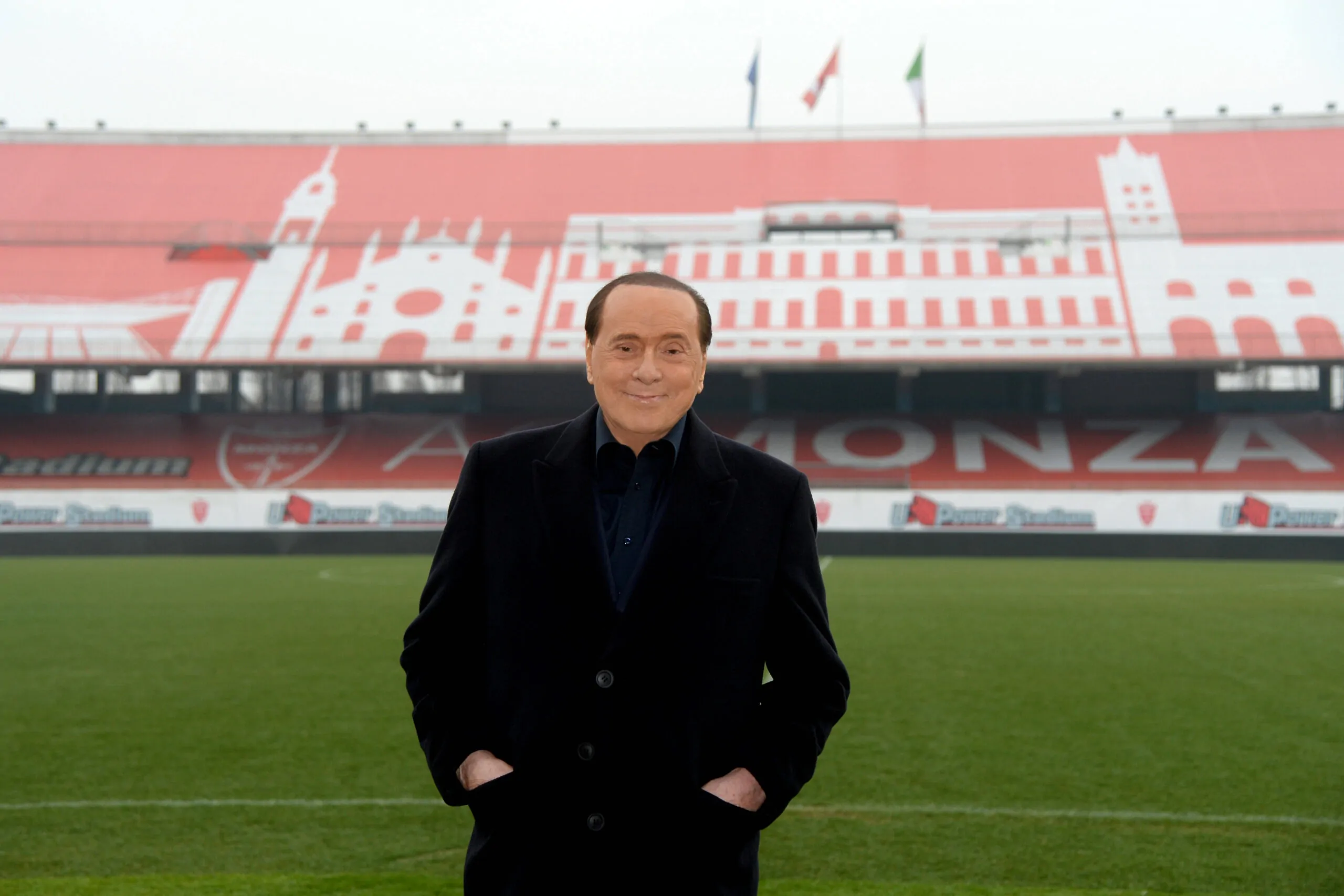 Berlusconi: “Complimenti al mio Milan per essere tornato in Champions”
