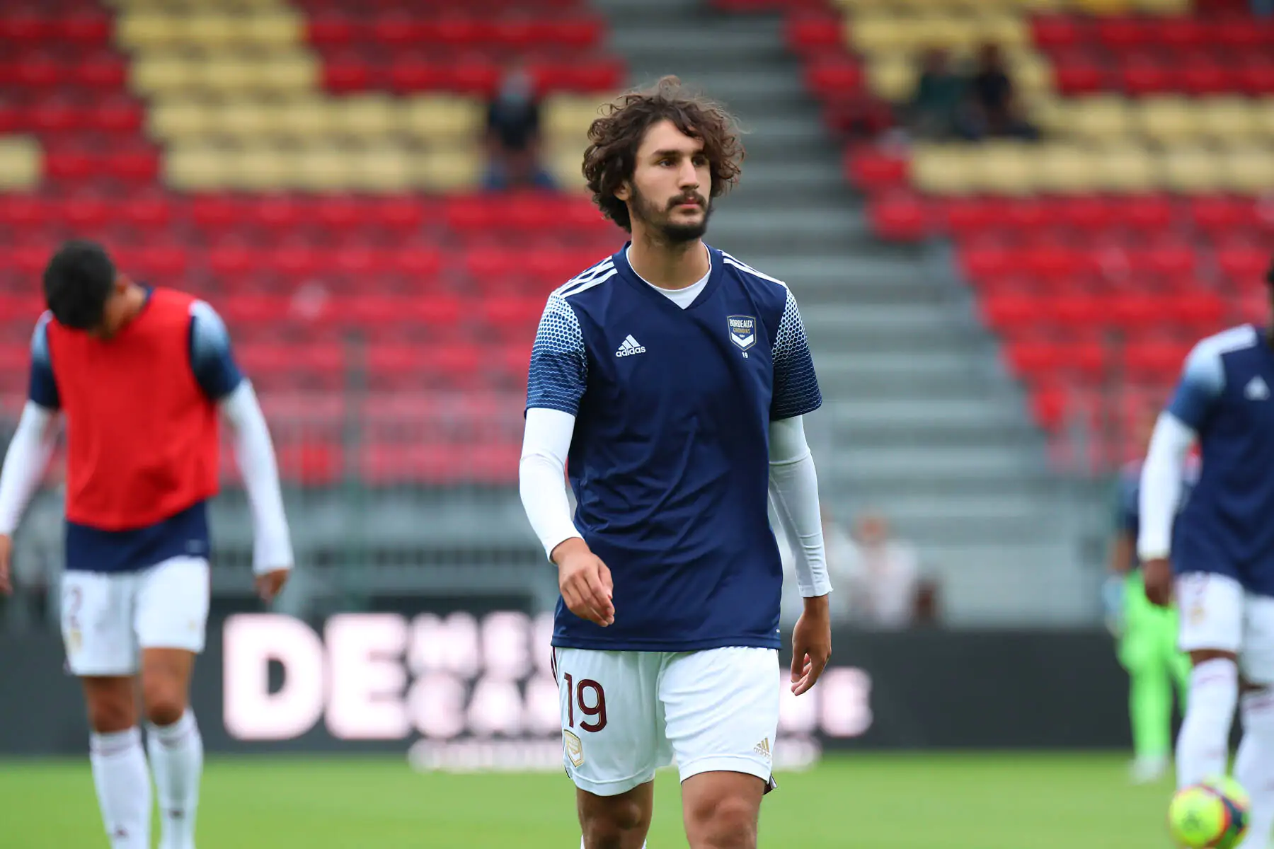 Il Milan fa sul serio per Yacine Adli: trattativa in fase avanzata