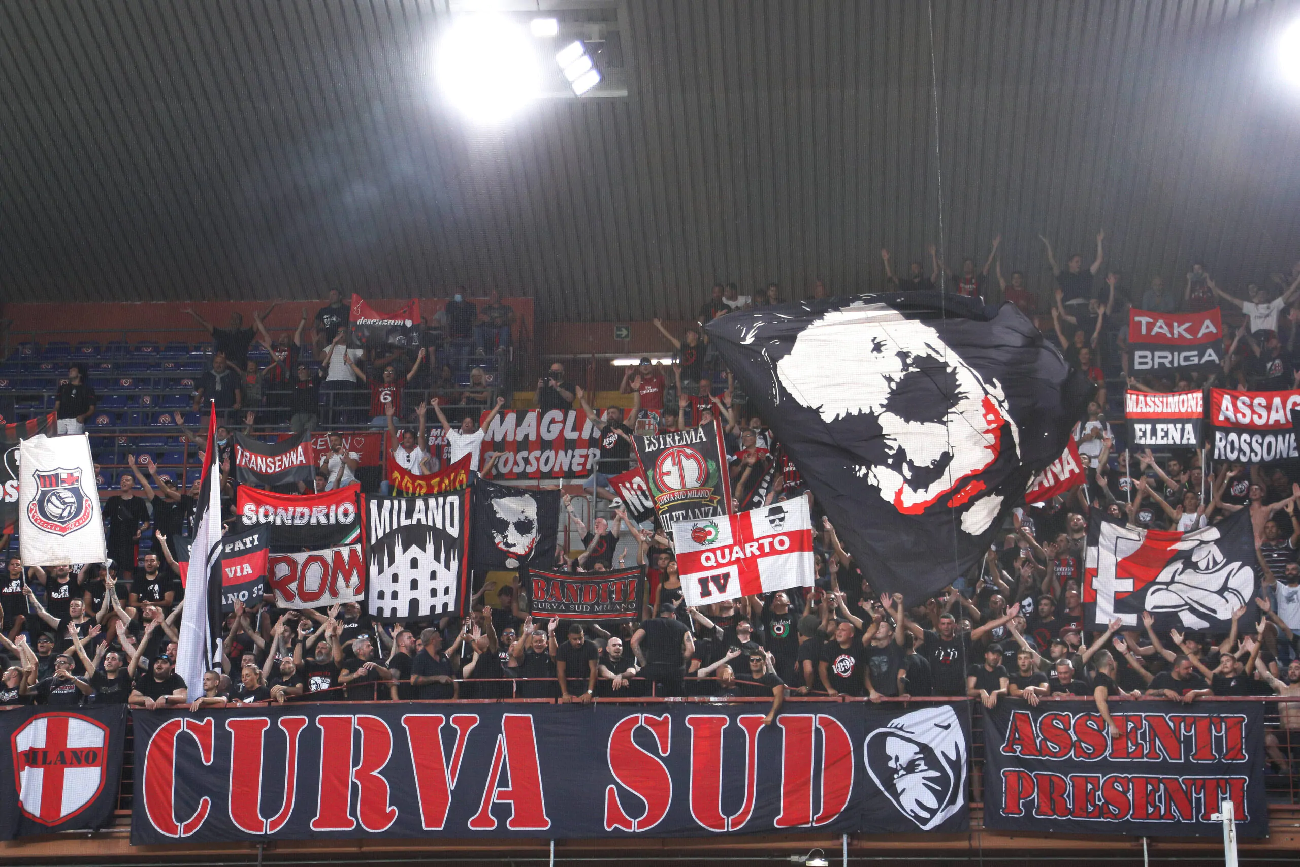 Chico Forti risponde alla Curva Sud: “Grazie a voi mi sento così”