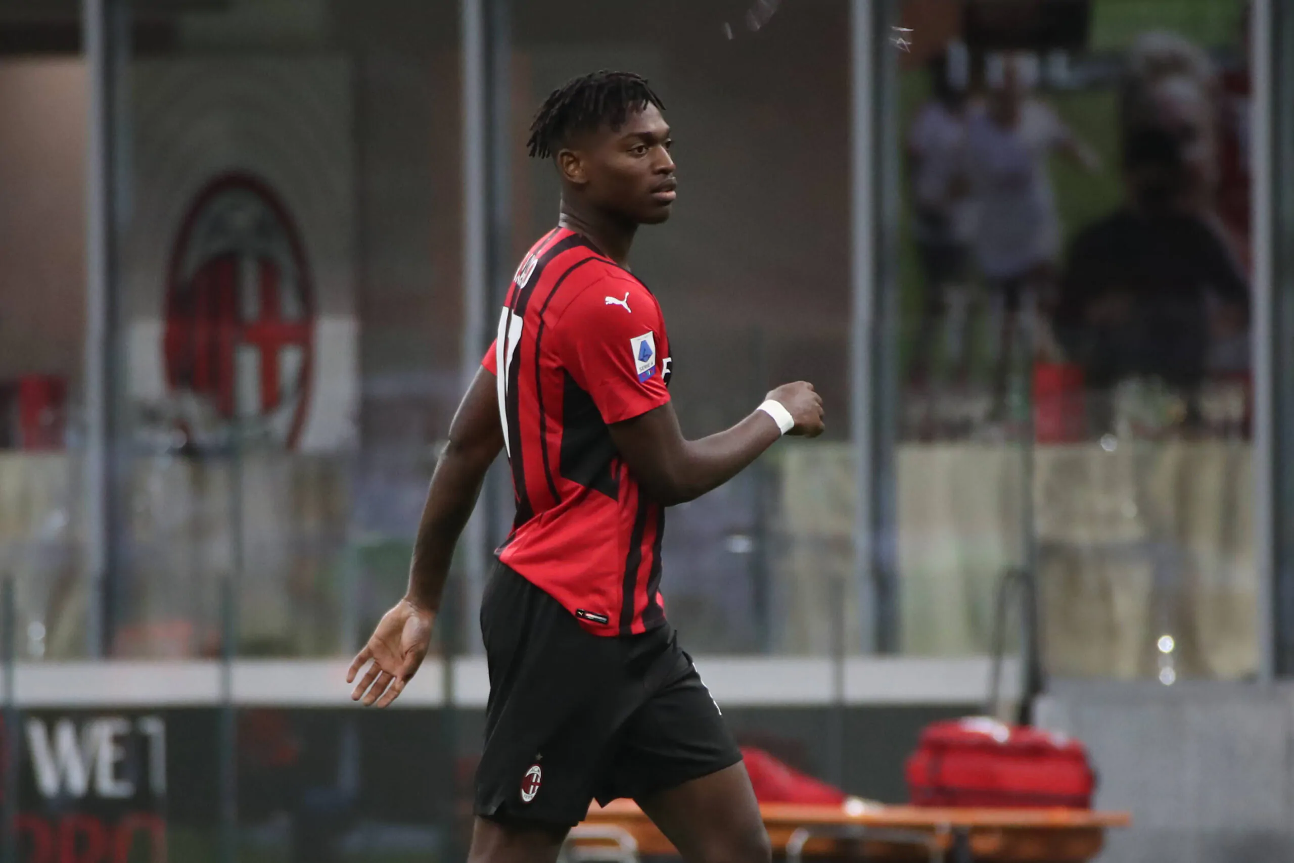 Il giornalista: “Osimhen? Mi piace di più Leao”