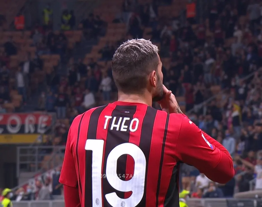 Calciomercato Milan, idea a sorpresa per il vice Theo: la rivelazione