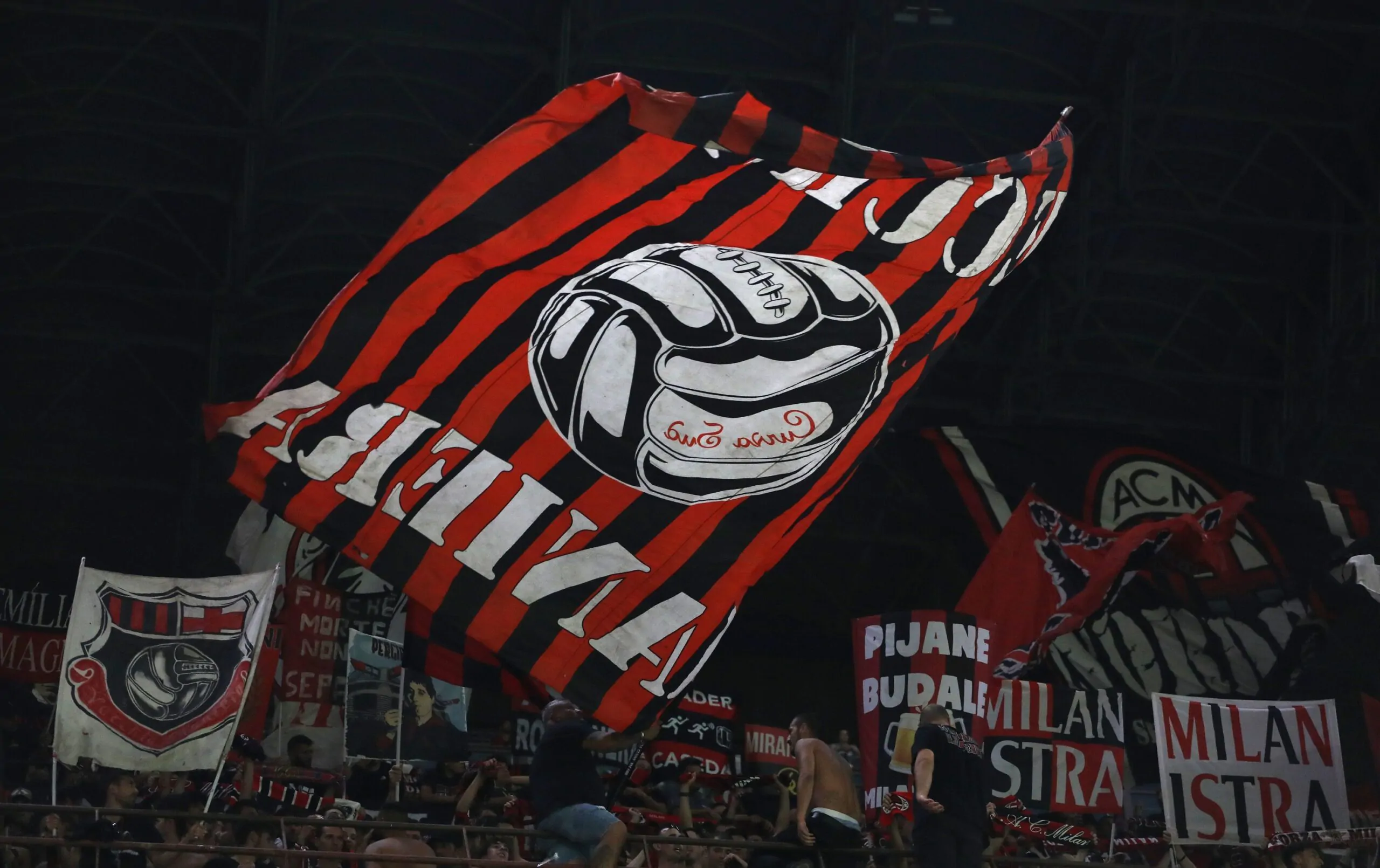 Campagna abbonamenti, Milan pronto a ripartire: il piano del club