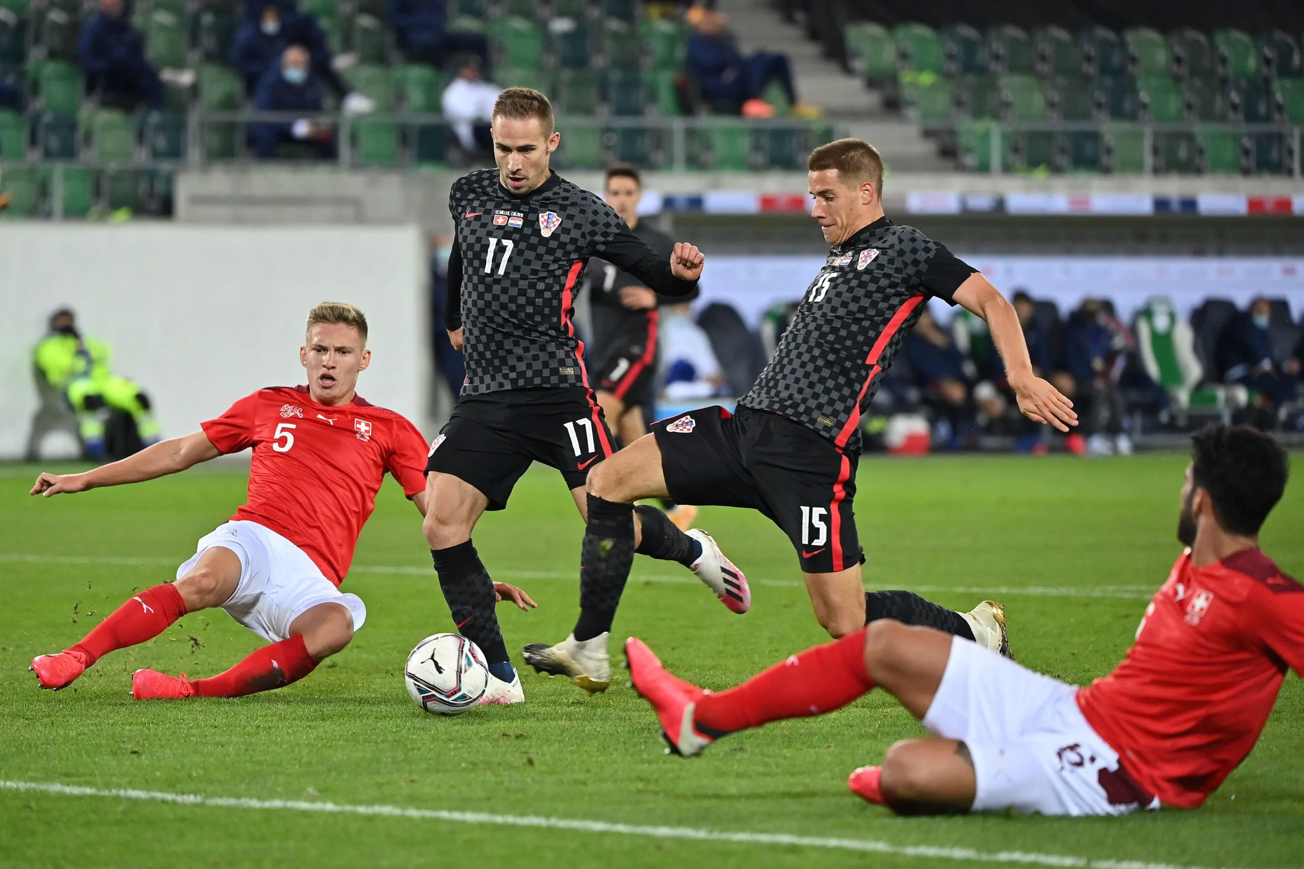 Spunta un nome a sorpresa per la difesa: arriva dallo Zurigo!