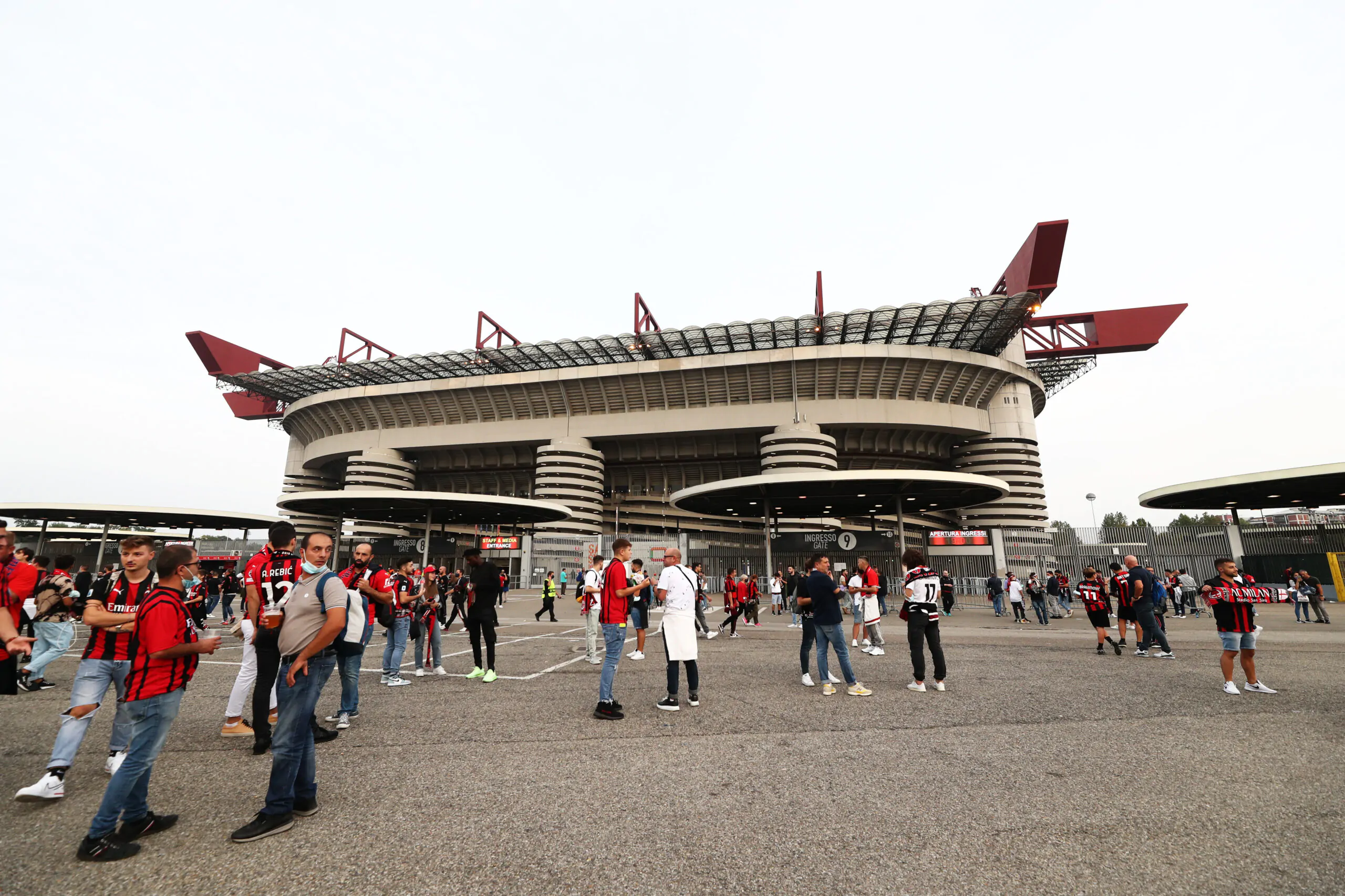 Ora è ufficiale: gli stadi tornano al 75% della capienza