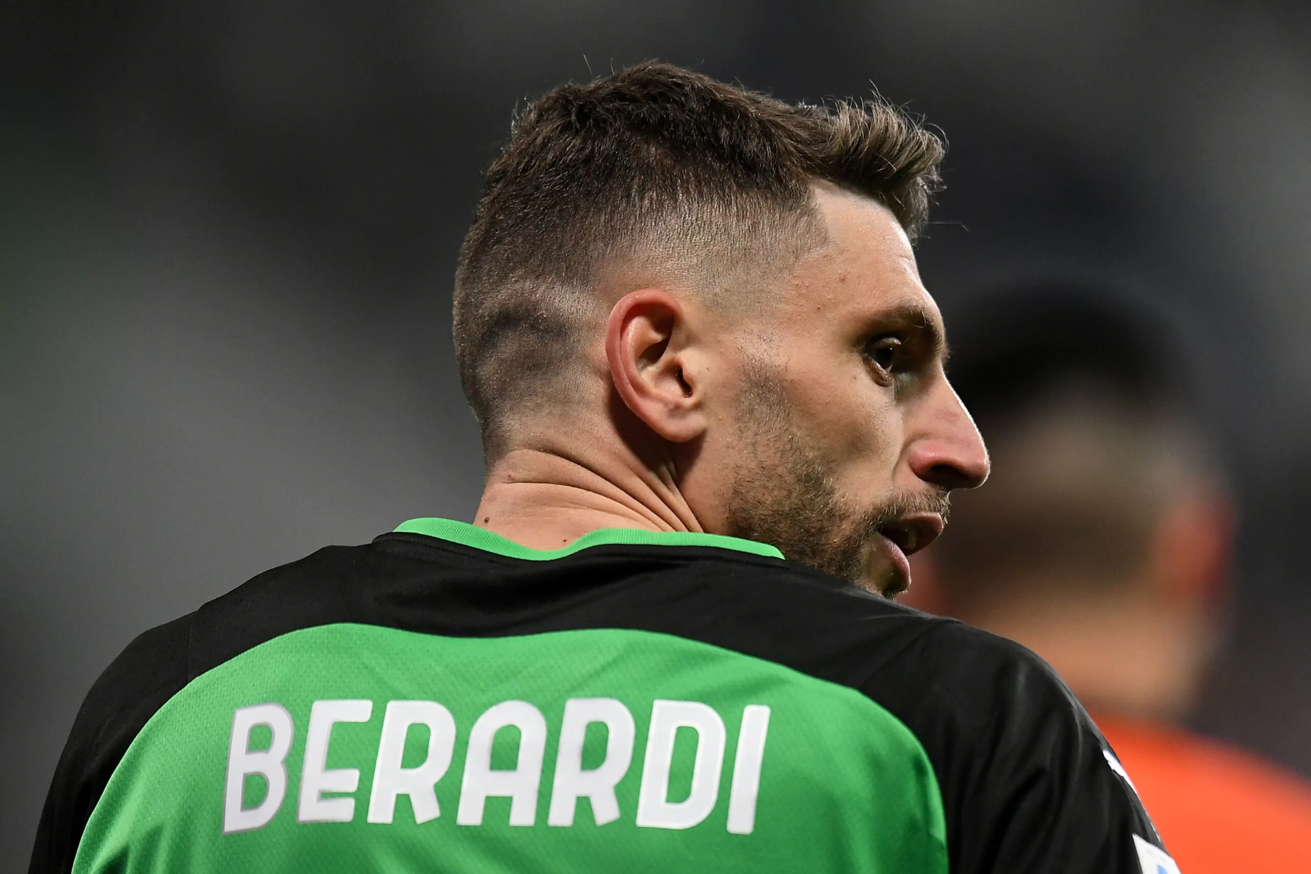 Calciomercato Milan: Berardi nel mirino, ma un ostacolo frena tutto!